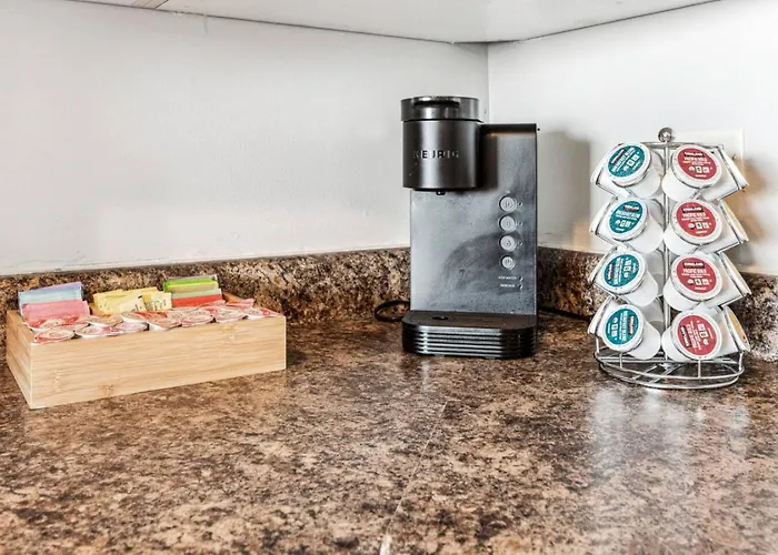 Mich Ave, Downtown, Grant Park 2bd-2ba #23 Chicago