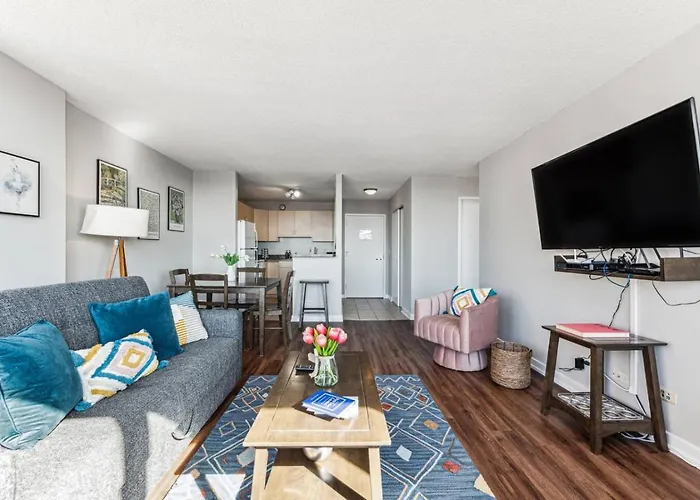 Mich Ave, Downtown, Grant Park 2bd-2ba #23 *