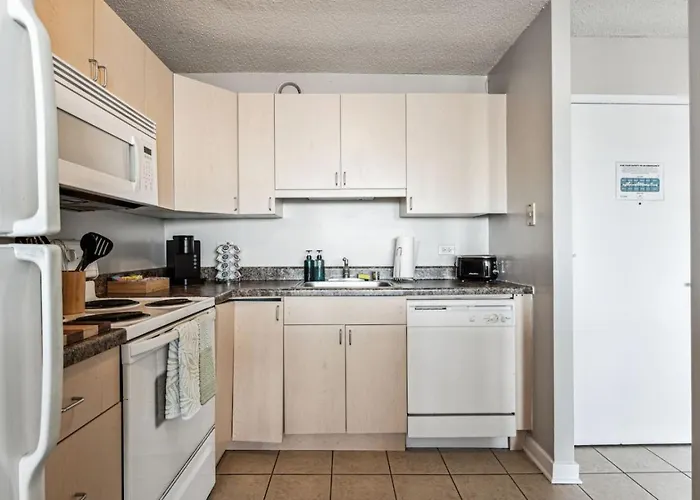 Mich Ave, Downtown, Grant Park 2bd-2ba #23 Appartement *